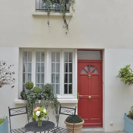 Unic Renoir Saint-germain Hotel 3*