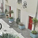 Hotel Unic Renoir Saint-germain 3*