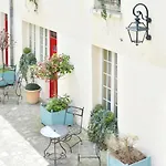 Hotel Unic Renoir Saint-germain París