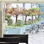 Unic Renoir Saint-germain Hotel
