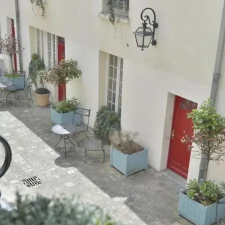 Hotel Unic Renoir Saint-germain 3*