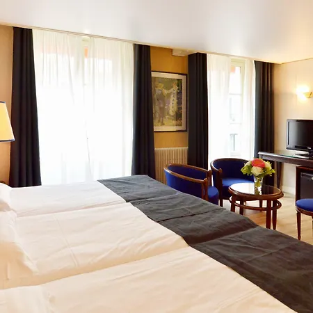 سويتس أونيك رونوار سان جيرمان 3*