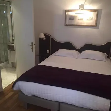 سويتس أونيك رونوار سان جيرمان باريس