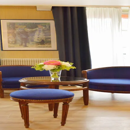 Unic Renoir Saint-germain Paryż