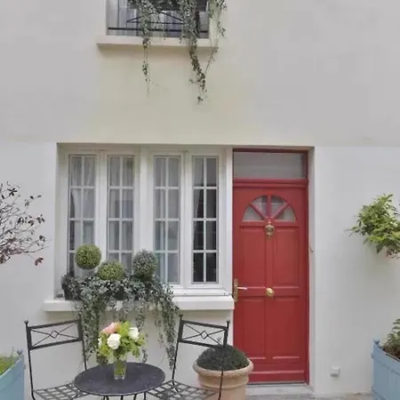 Unic Renoir Saint-germain Hotel 3*