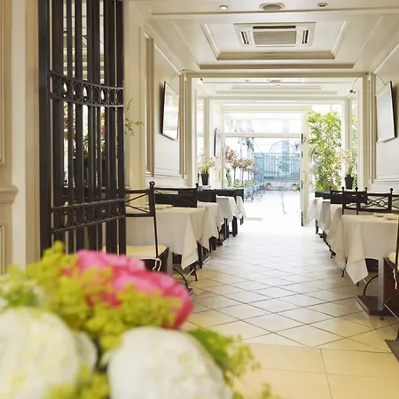 Unic Renoir Saint-germain Hotel 3*