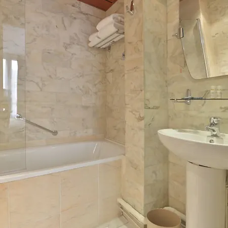 Unic Renoir Saint-germain 3* פריז