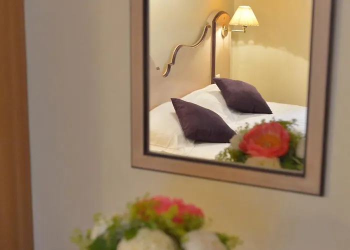Ξενοδοχείο Unic Renoir Saint-germain 3*
