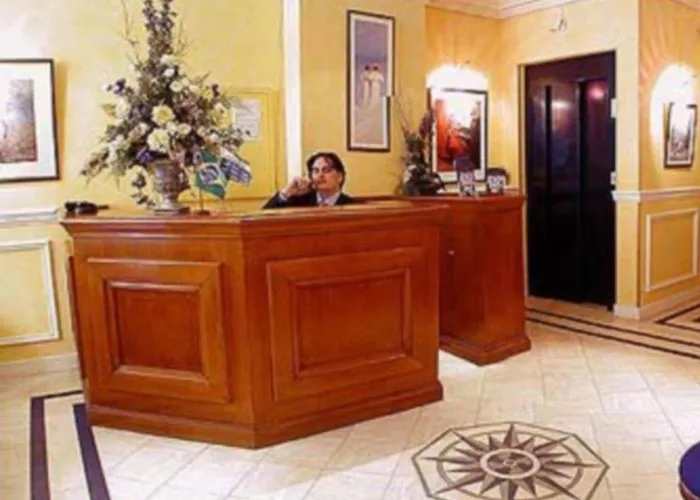 Ξενοδοχείο Unic Renoir Saint-germain 3*