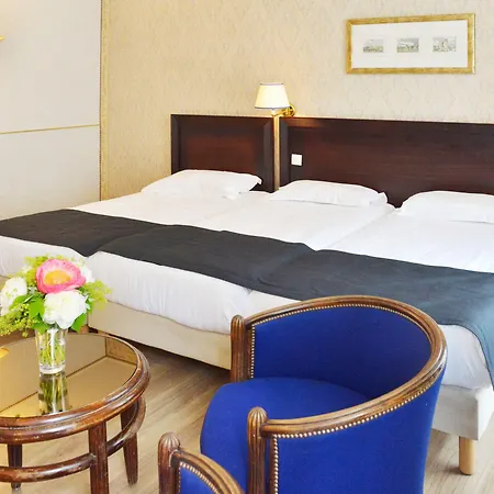 Unic Renoir Saint-germain 3*