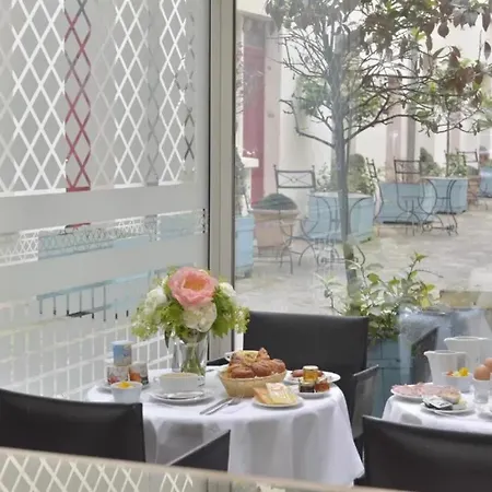 Unic Renoir Saint-germain Hotel